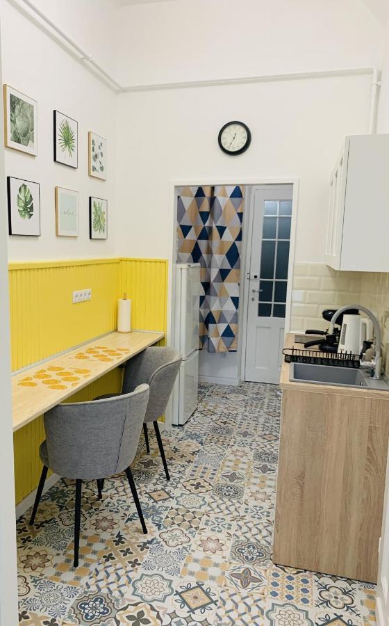 Margaret Boulevard Apartment - With Balcony Budapest Extérieur photo